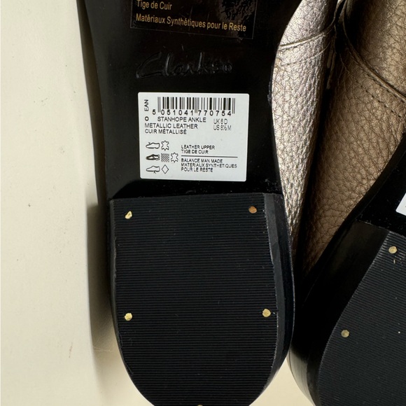 Clarks Stanhope Boot Metallic Silver/pewter | Size 8.5 - Picture 8 of 12
